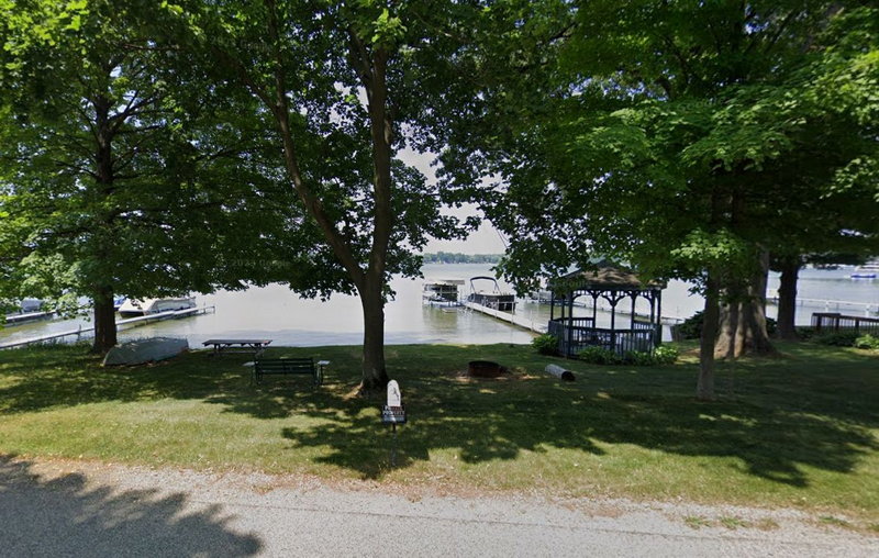 Fishers Lake (Fisher Lake, Fishers Lake) - Street View (newer photo)
